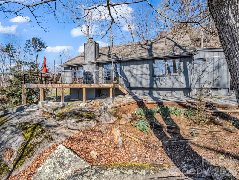 456 Youngs Mountain Dr, Lake Lure, NC 28746