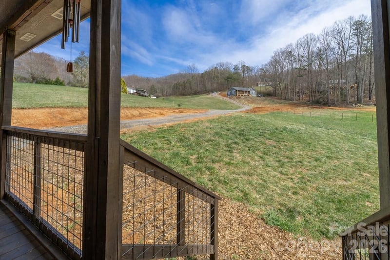3240 Old Henson Cove Rd, Canton, NC 28716