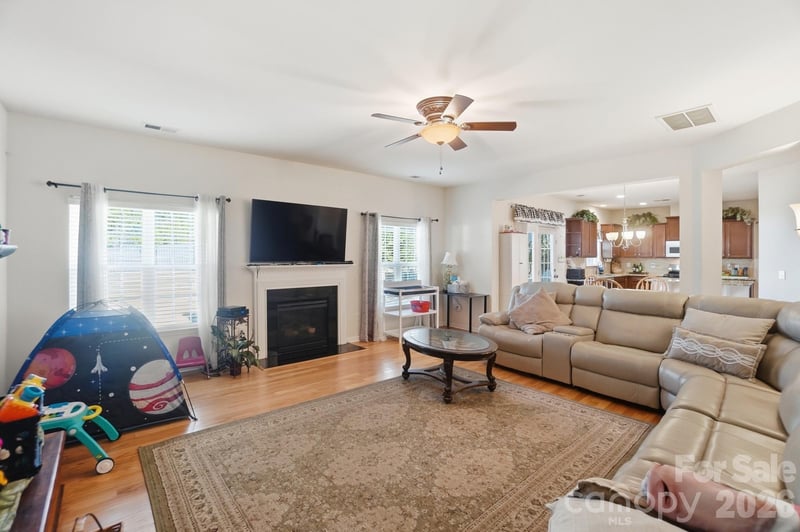 9202 Perseverance Dr, Harrisburg, NC 28075