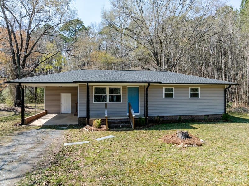 5028 Nc 109 Hw, Mount Gilead, NC 27306