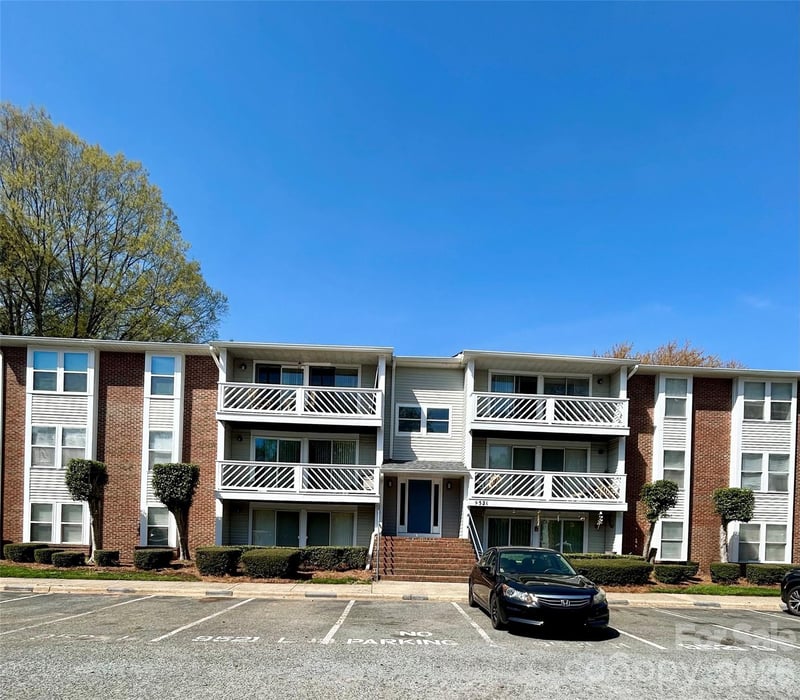 9521 Shannon Green Dr #C, Charlotte, NC 28213