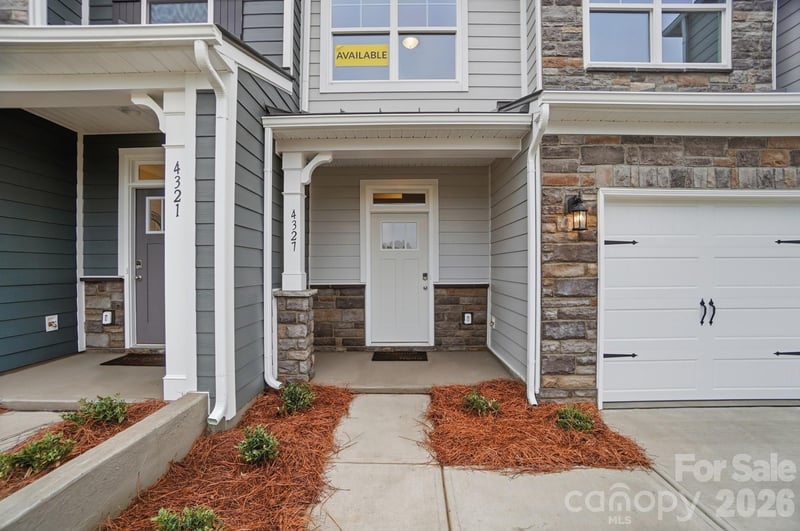 4327 Black Ct, Harrisburg, NC 28075