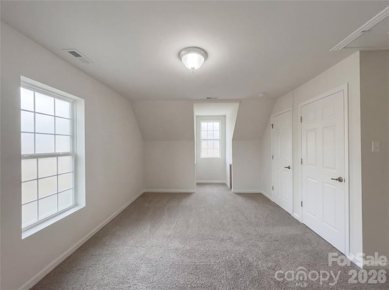 1710 Oak Park Ct, Iron Station, NC 28080