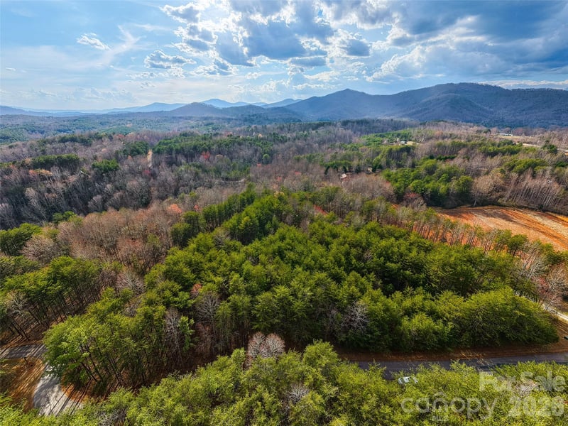 Sweetbriar Rd, Lake Lure, NC 28746