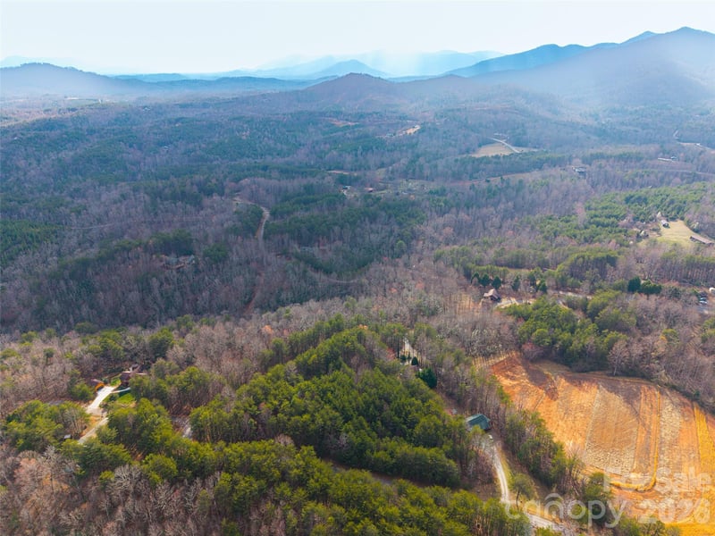 Sweetbriar Rd, Lake Lure, NC 28746