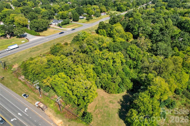 3455 Roberta Rd, Concord, NC 28027