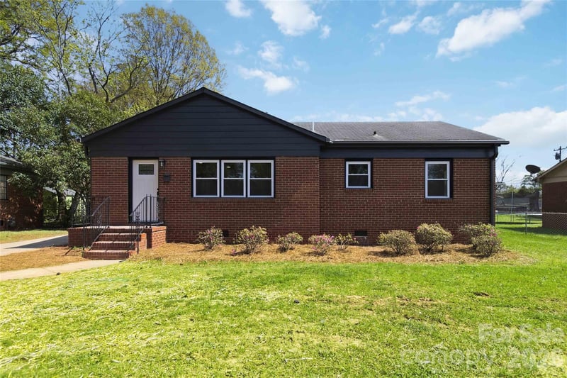 3609 Eastway Dr, Charlotte, NC 28205