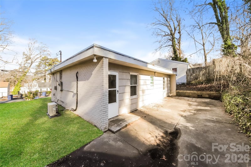 238 Bond St, Winston Salem, NC 27127