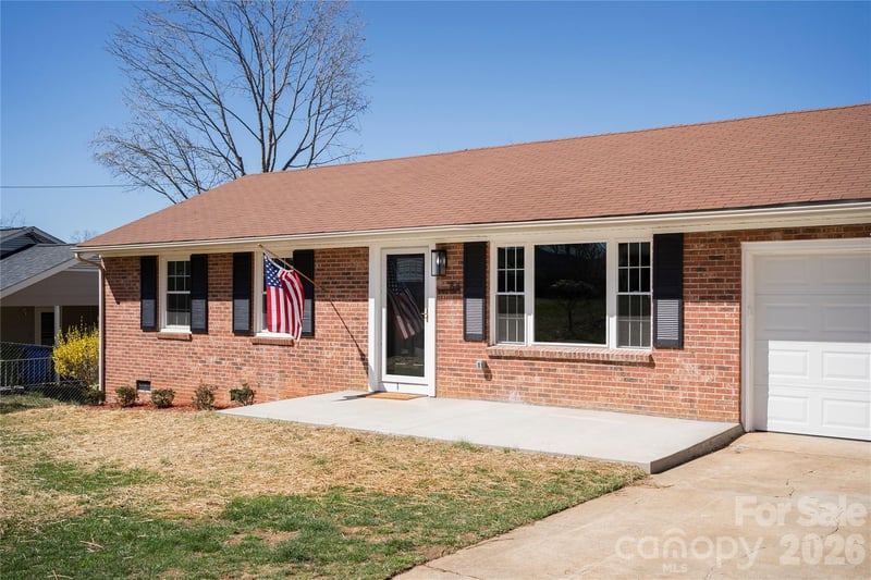 88 Skyview Ter, Asheville, NC 28806