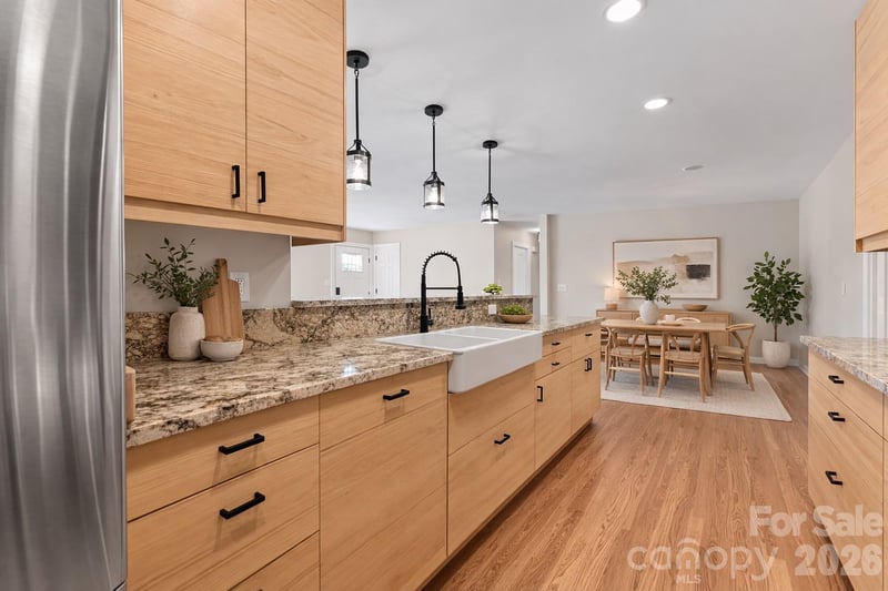 88 Skyview Ter, Asheville, NC 28806