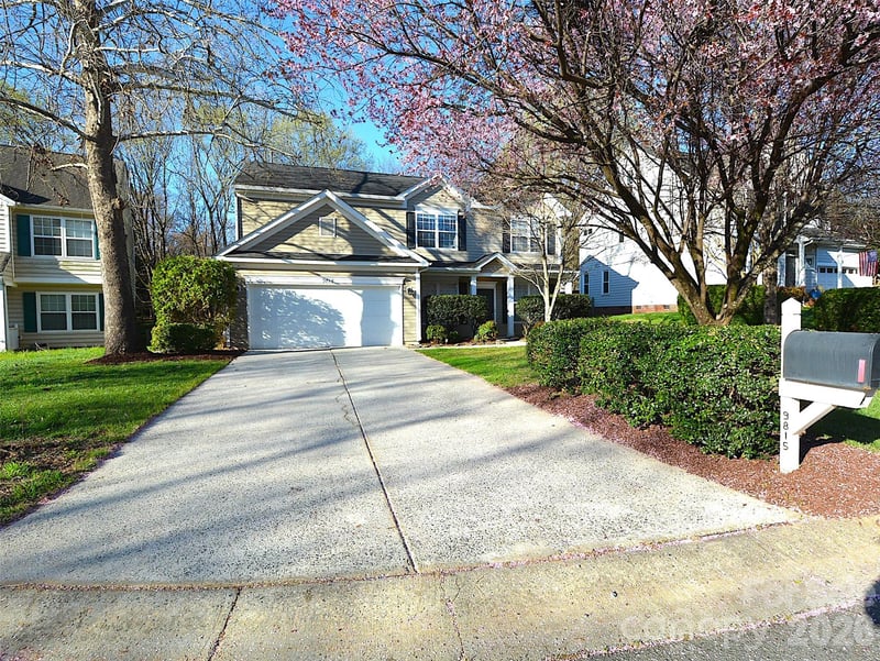 9815 Steed Ct, Charlotte, NC 28269