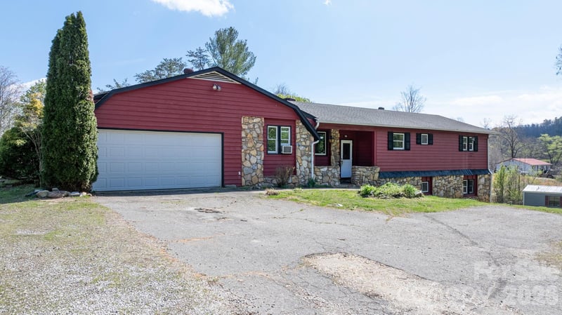 103 Bernice St, Marion, NC 28752