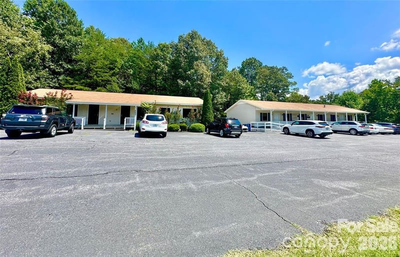40924070 Hickory Blvd, Granite Falls, NC 28630