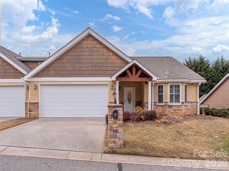 62 Denali Ln, Waynesville, NC 28786