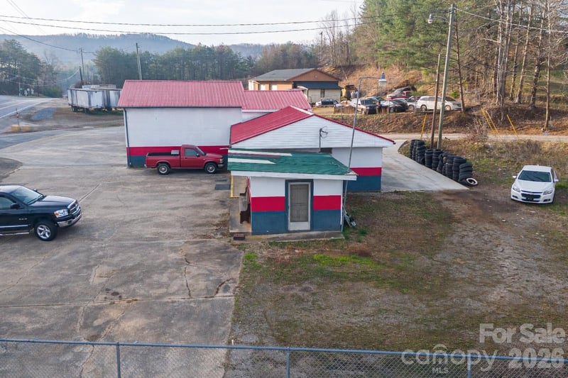 1134 Eldred St, Valdese, NC 28690