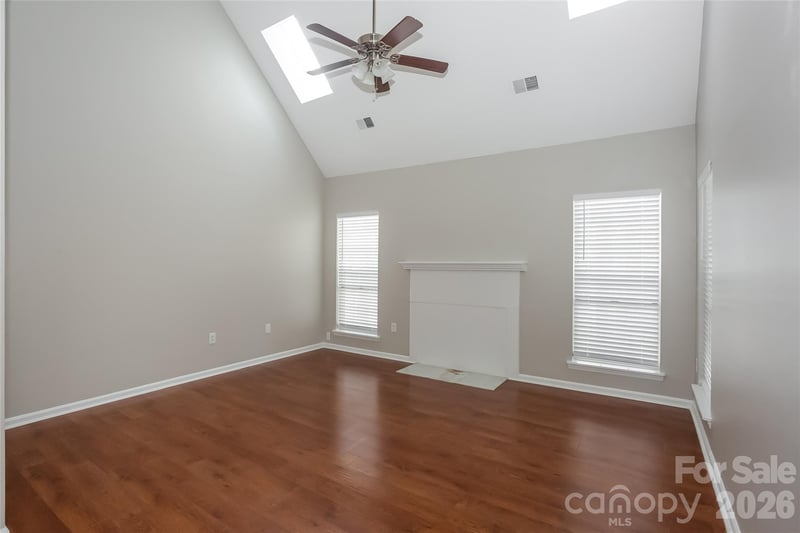 7300 Reynard Ln, Charlotte, NC 28215