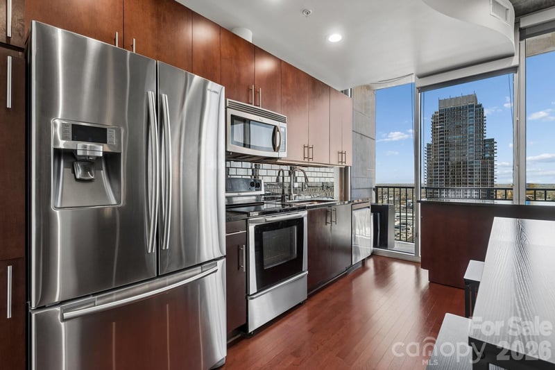 210 Church St #2708, Charlotte, NC 28202