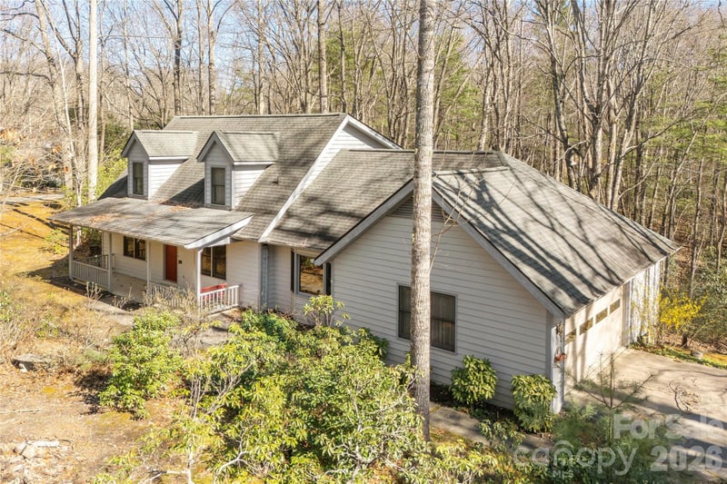 221 Timberlane Dr, Pisgah Forest, NC 28768