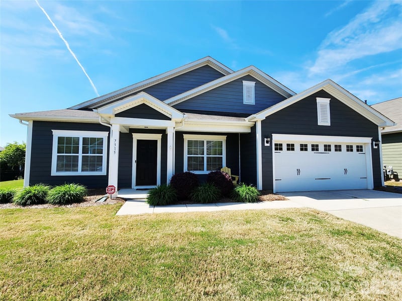 7315 Strawberry Fields Ln, Charlotte, NC 28278