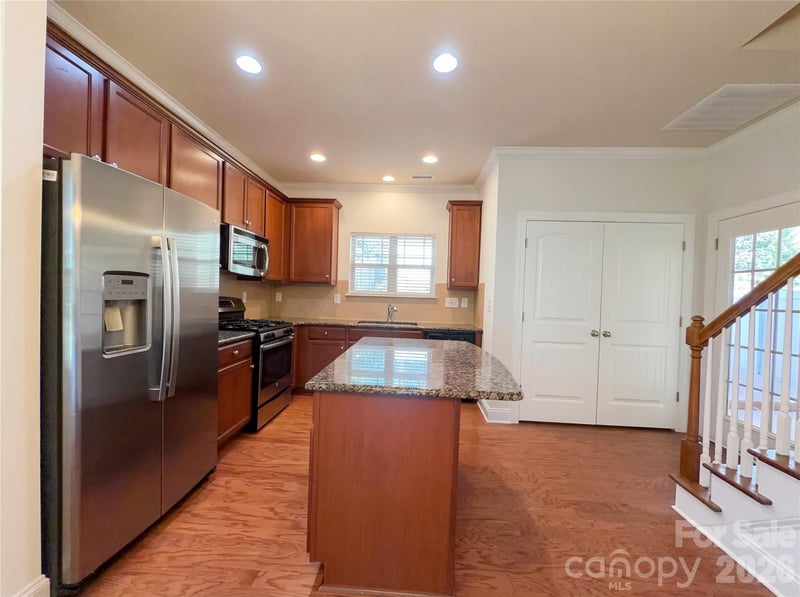 112 Coral Ln, Mooresville, NC 28117