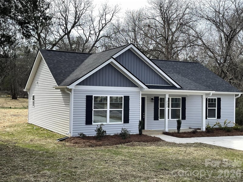 222 Center St, Chester, SC 29706