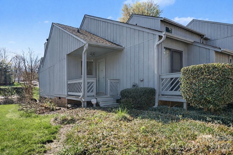 100 Willow Run Dr #5, Gastonia, NC 28056