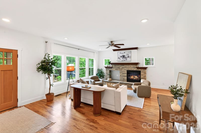 163 Sand Hill Rd, Asheville, NC 28806
