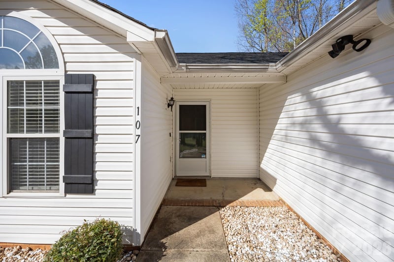 107 Panther Creek Rd, Troutman, NC 28166