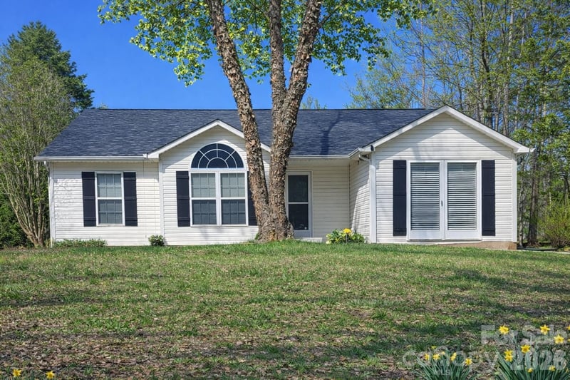107 Panther Creek Rd, Troutman, NC 28166