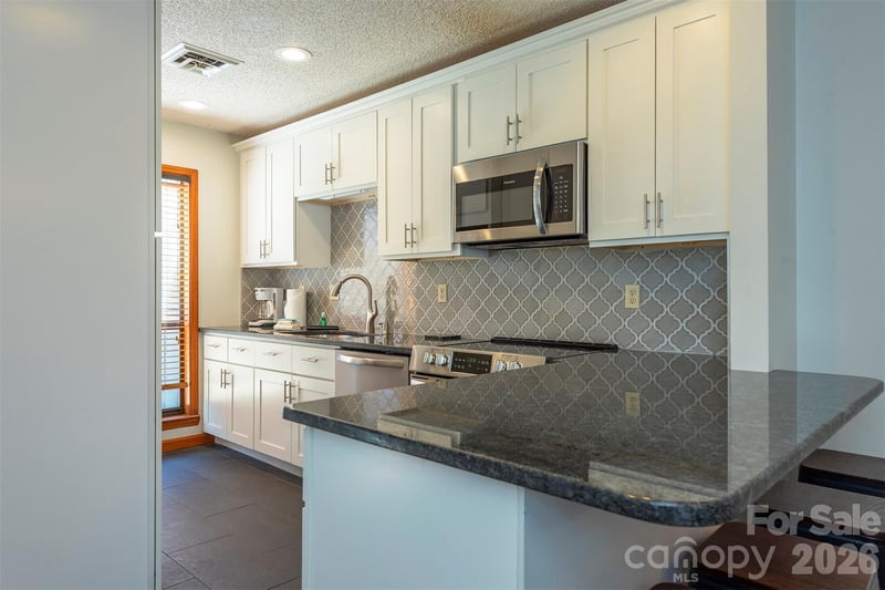 128 Quail Run Ct #1626, Lake Lure, NC 28746