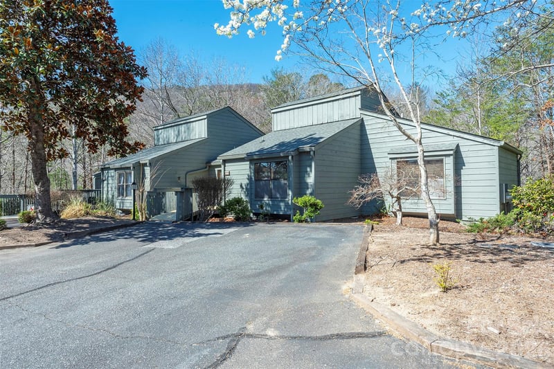 128 Quail Run Ct #1626, Lake Lure, NC 28746