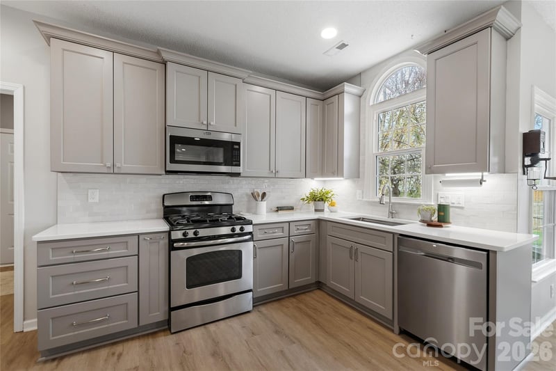 8520 Newton Ln, Charlotte, NC 28277
