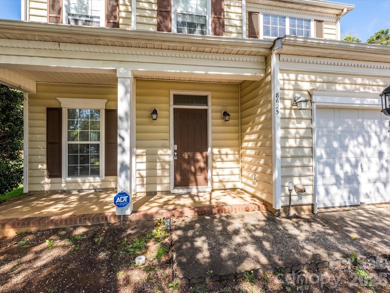 8625 Galena View Dr, Charlotte, NC 28269