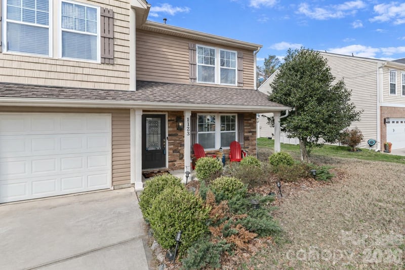 1123 Valley St, Statesville, NC 28677
