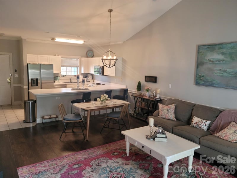 8633 Coralbell Ln, Charlotte, NC 28213