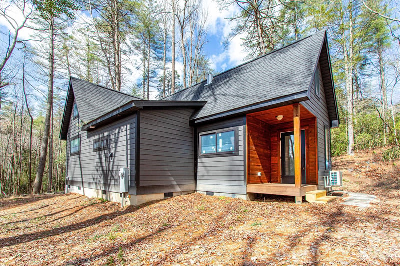 261 Maga Ln, Brevard, NC 28712