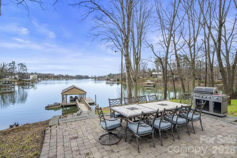 4448 Hill St, Sherrills Ford, NC 28673