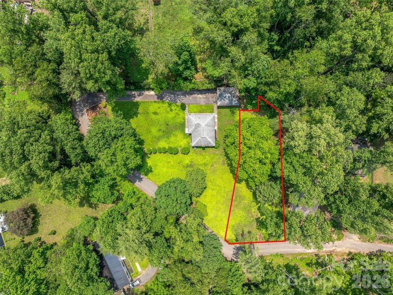 99999 Skyland Cir #2-3, Asheville, NC 28804