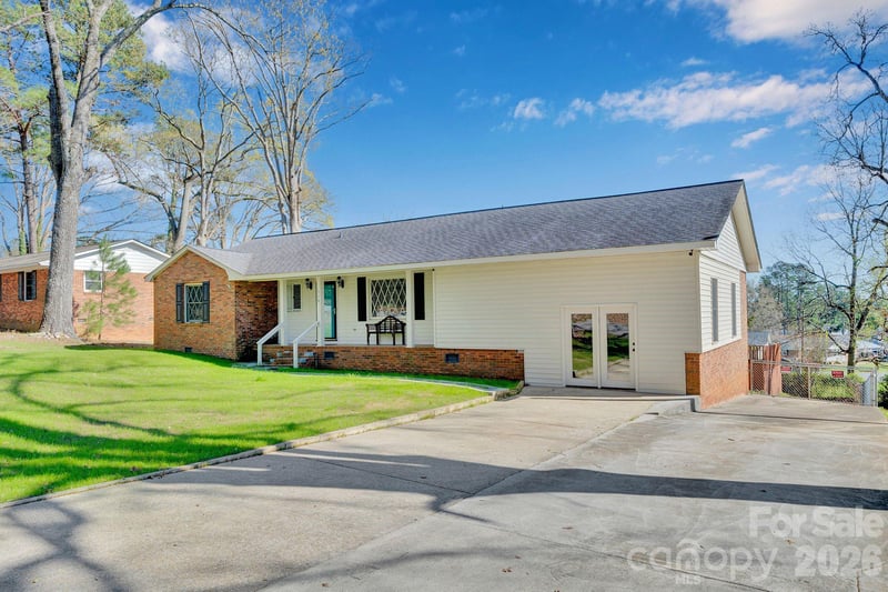 518 Melton St, Chester, SC 29706