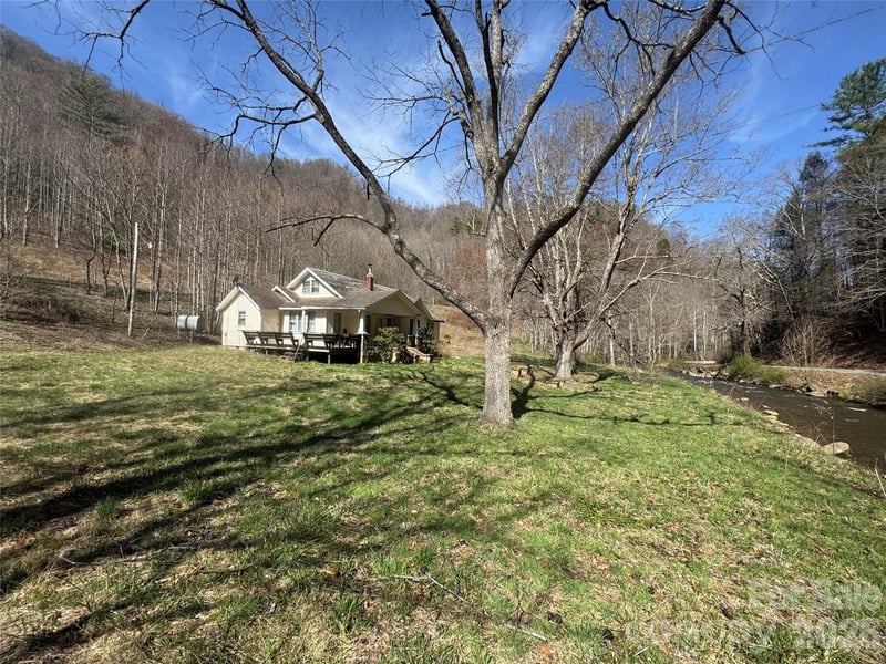 11288 Big Laurel Rd, Marshall, NC 28753