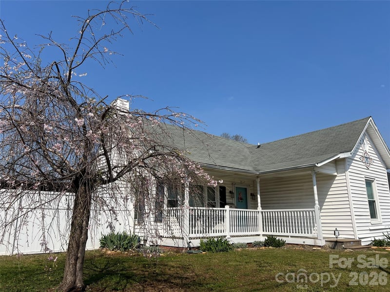 613 Salisbury St, China Grove, NC 28023