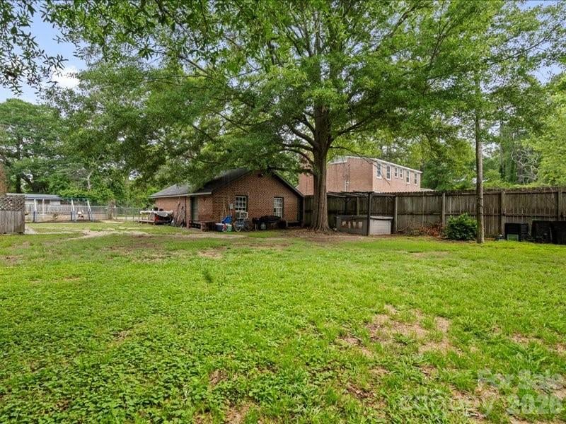 430 3rd St, Cheraw, SC 29520