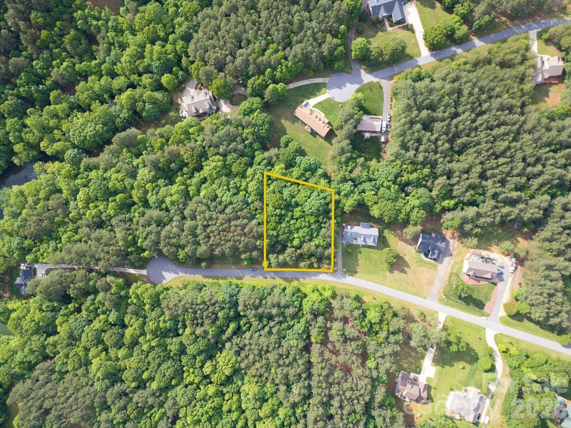 136 Oak Point Ln, Stony Point, NC 27028
