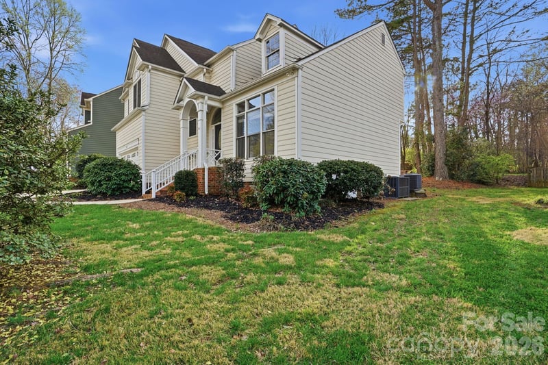 4915 Benthaven Ln, Charlotte, NC 28269