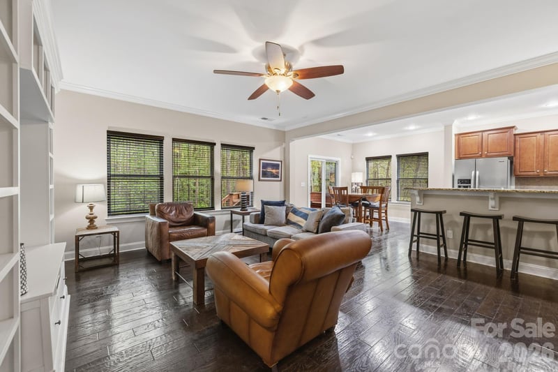 520 Warlick Meadow Ct, Clover, SC 29710