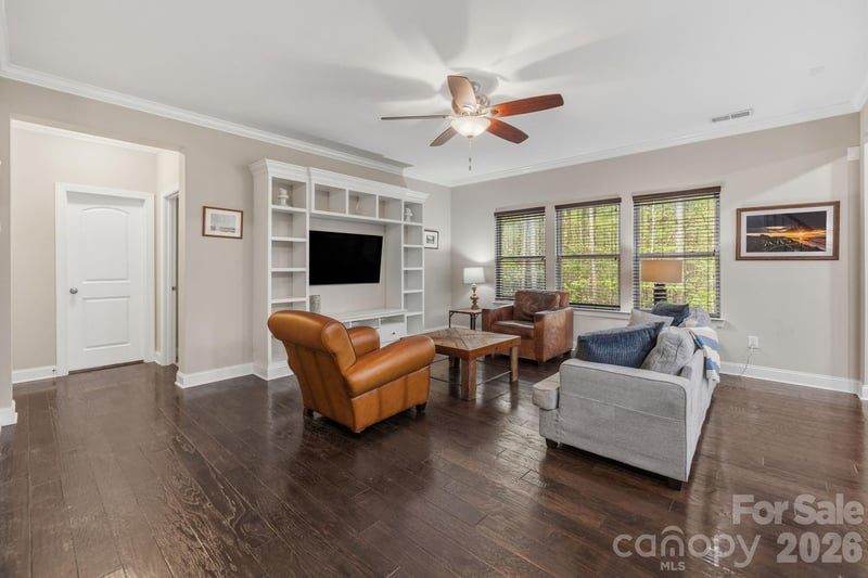 520 Warlick Meadow Ct, Clover, SC 29710