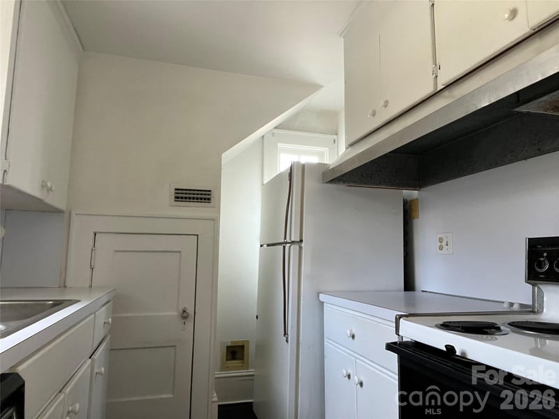 144 Broadway St, Forest City, NC 28043
