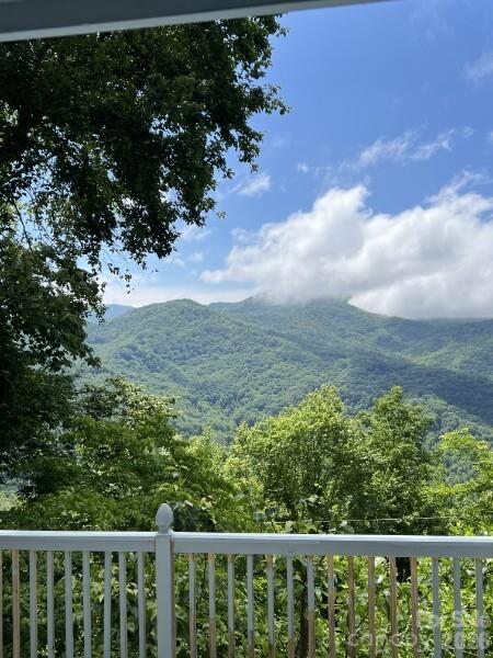 889 Big Ridge Rd, Franklin, NC 28734