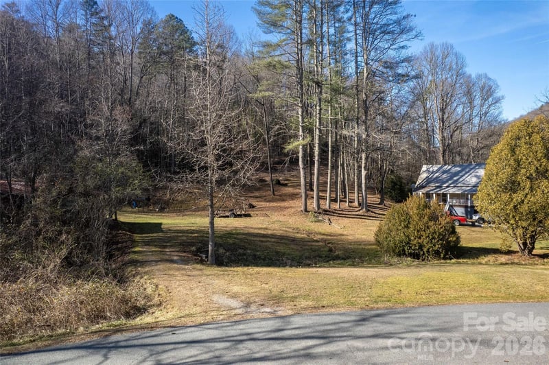 70 Earls Rd, Bryson City, NC 28713