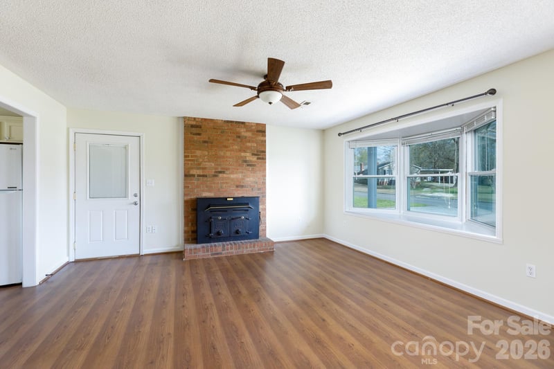 101 Woodland Dr, Clover, SC 29710